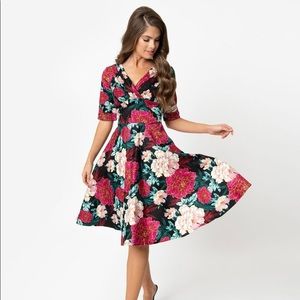 1950s 3/4 sleeve carnation “Delores” swing dress